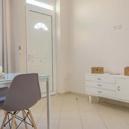 Apartmán Pasithea Apts Almirida